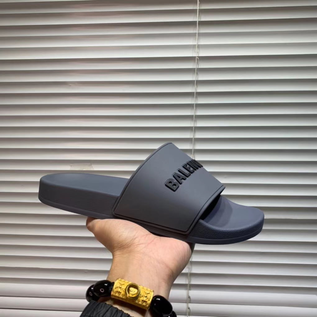 Dép Balenciaga nam siêu cấp màu xám chữ đen DBL04