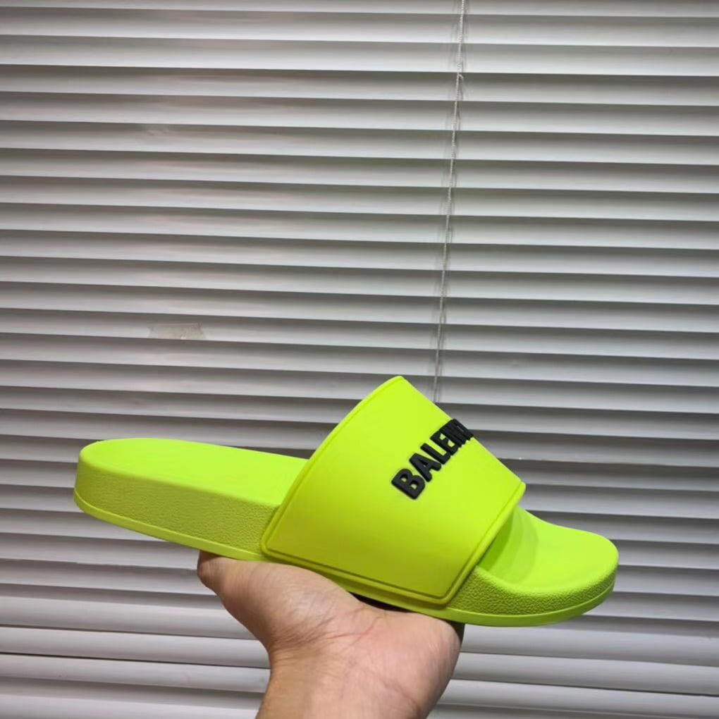 Dép Balenciaga nam siêu cấp màu xanh nõn chuối chữ đen DBL06