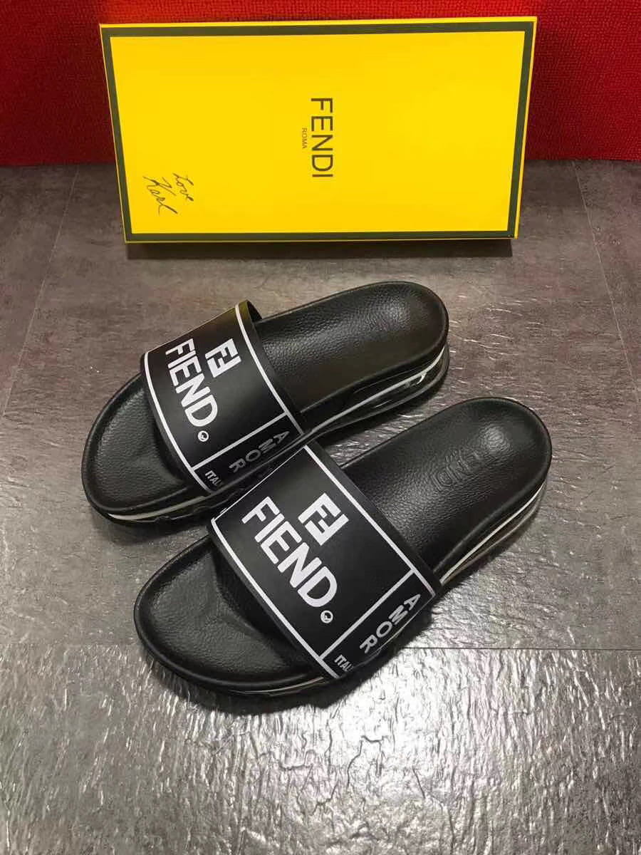 Dép Fendi nam siêu cấp đen chữ trắng DFD01