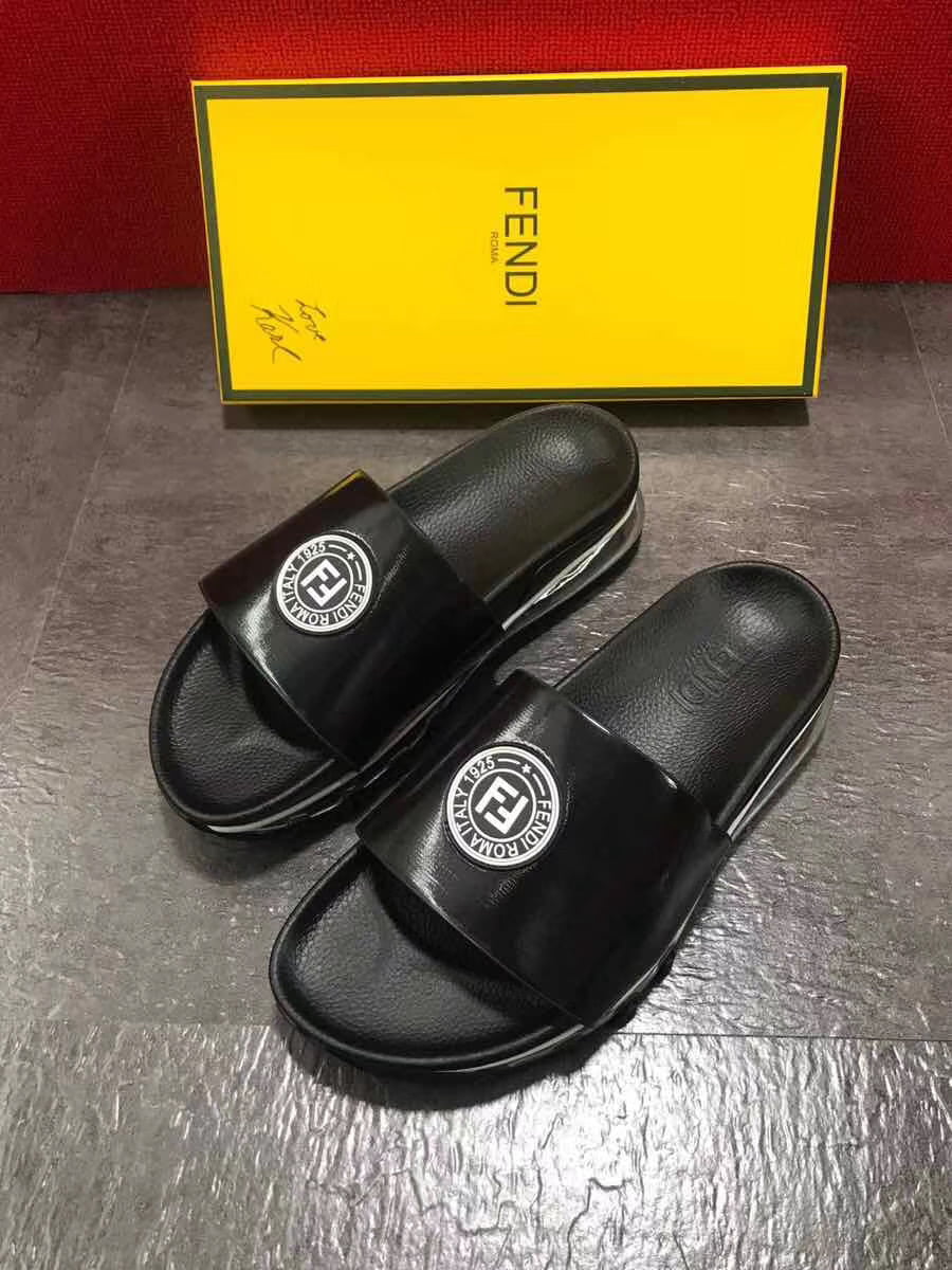 Dép Fendi nam siêu cấp đen logo trắng DFD03
