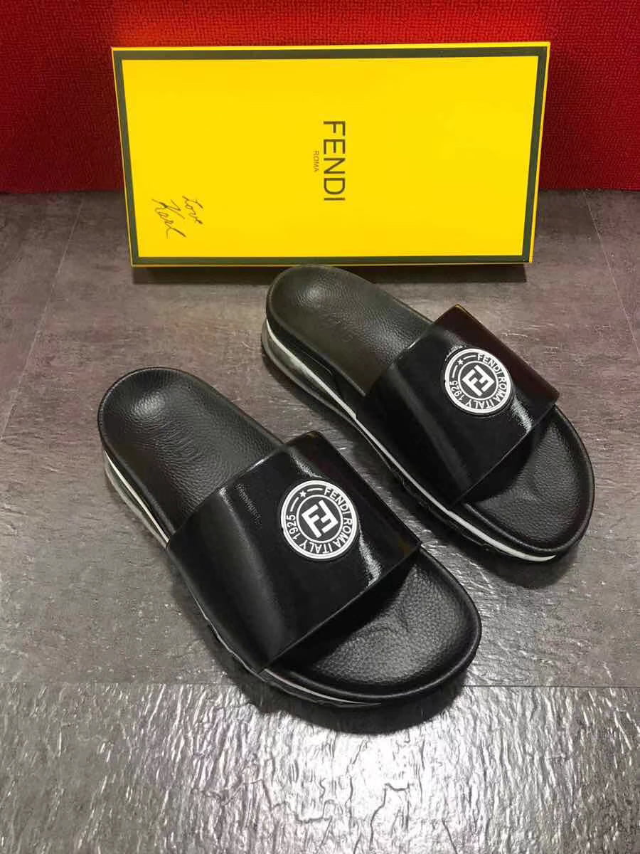 Dép Fendi nam siêu cấp đen logo trắng DFD03