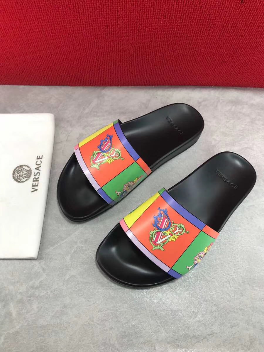 Dép Versace nam siêu cấp đế đen quai hoạ tiết chữ V DVS01