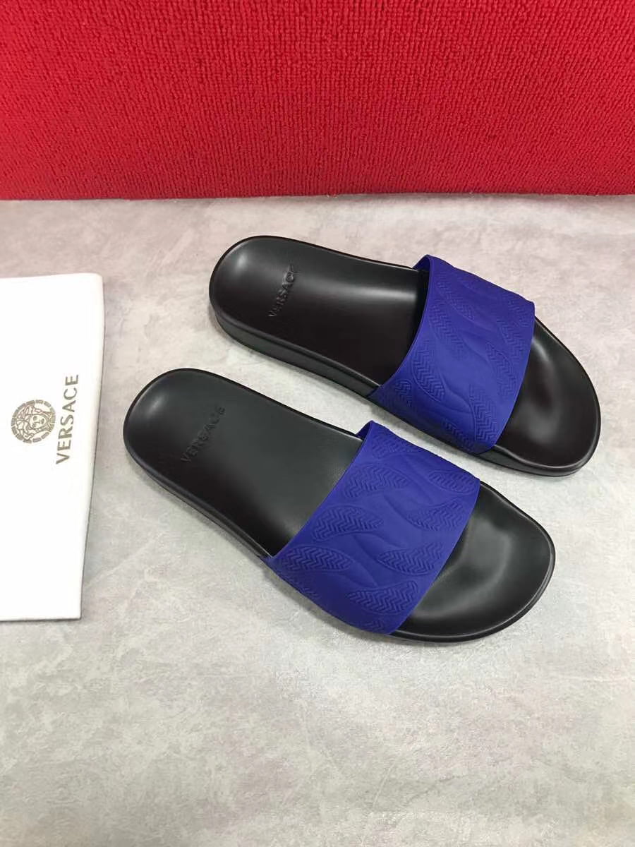 Dép Versace nam siêu cấp đế đen quai xanh hoạ tiết dập nổi DVS08