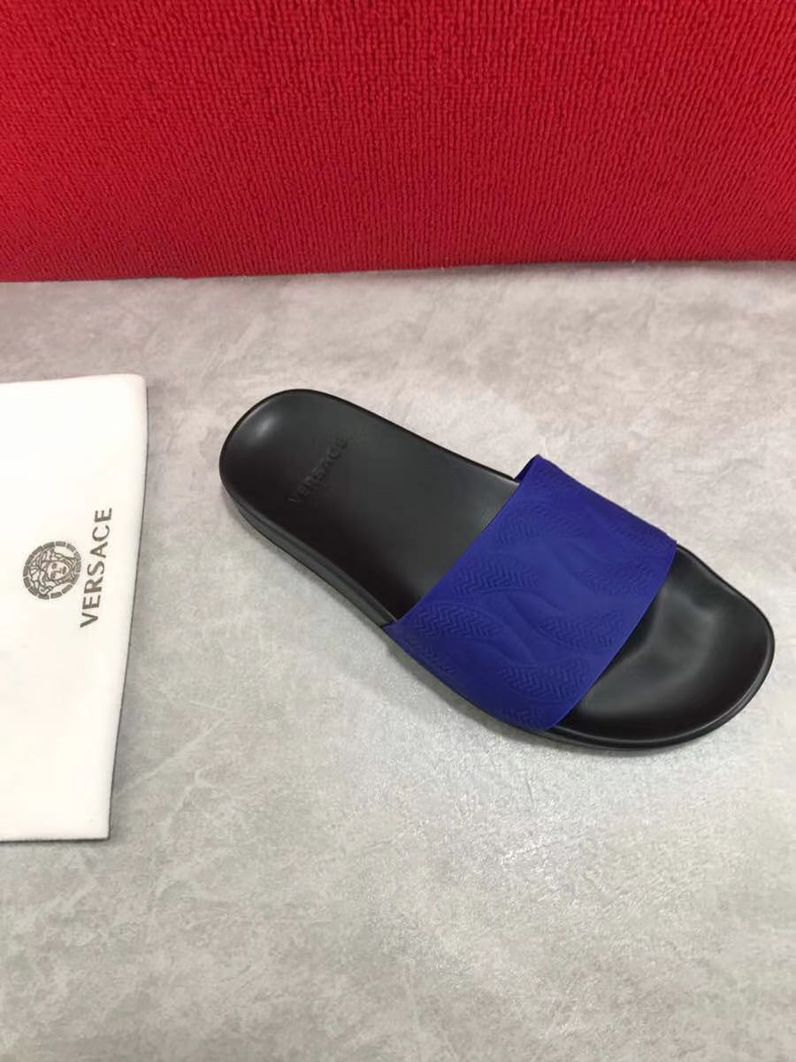 Dép Versace nam siêu cấp đế đen quai xanh hoạ tiết dập nổi DVS08