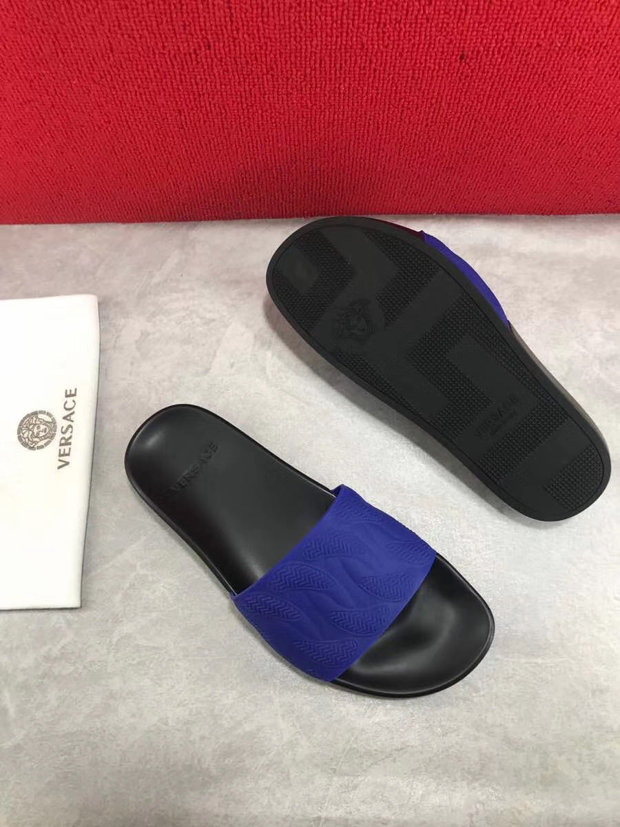 Dép Versace nam siêu cấp đế đen quai xanh hoạ tiết dập nổi DVS08