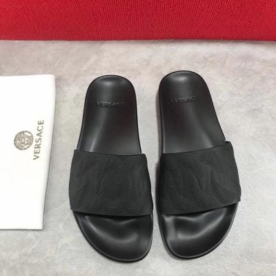 Dép Versace nam siêu cấp màu đen hoạ tiết dập nổi DVS07