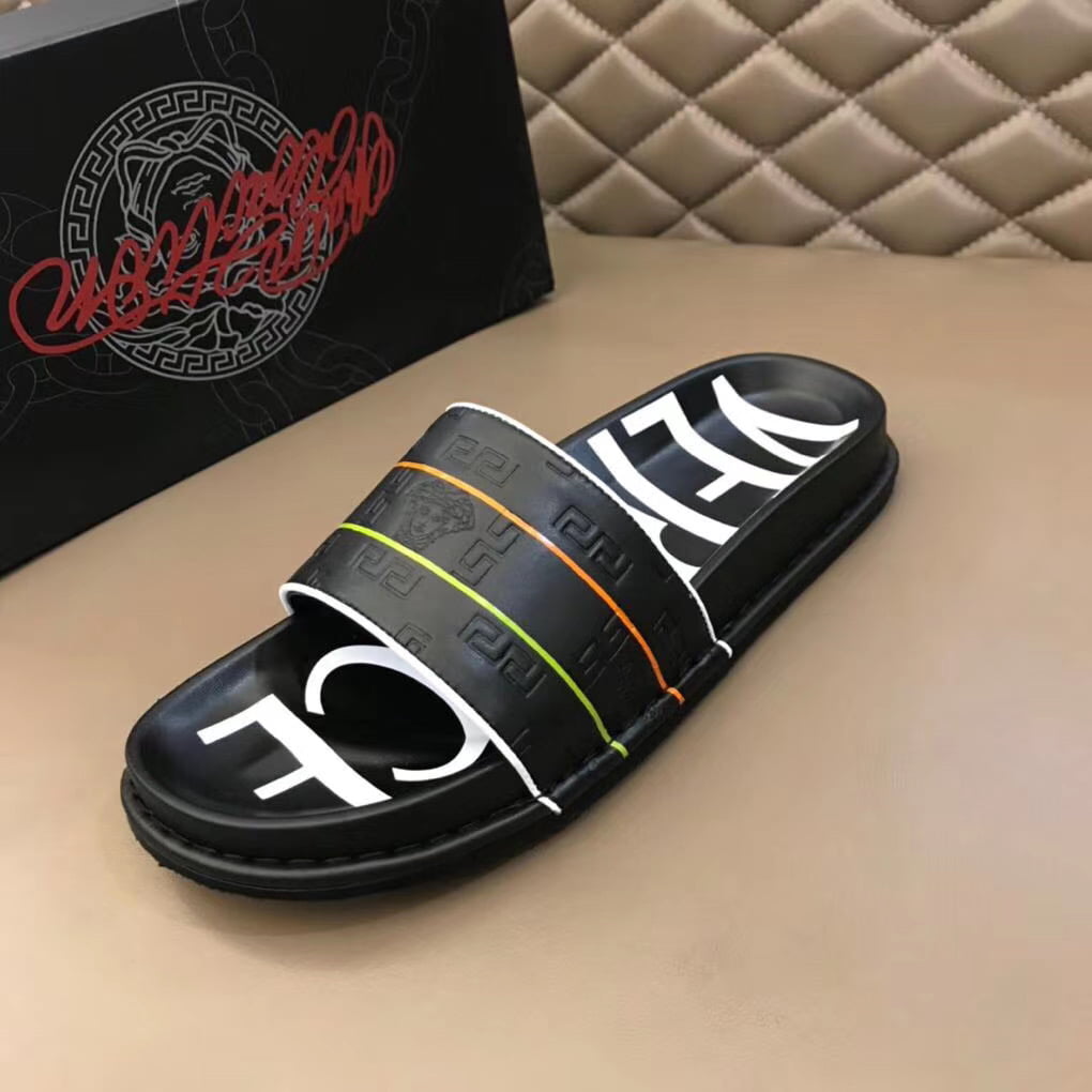Dép Versace nam siêu cấp màu đen hoạ tiết nổi DVS12