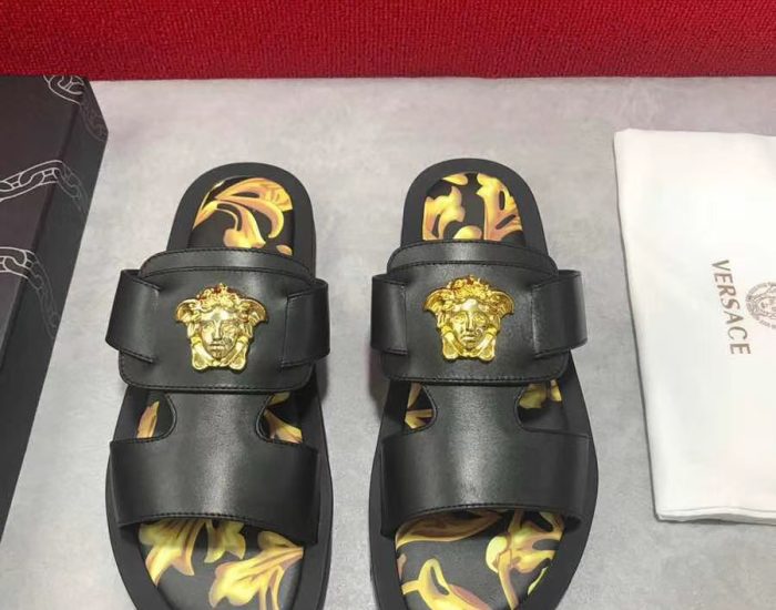 Dép Versace nam siêu cấp quai ngang hoạ tiết đen vàng DVS15