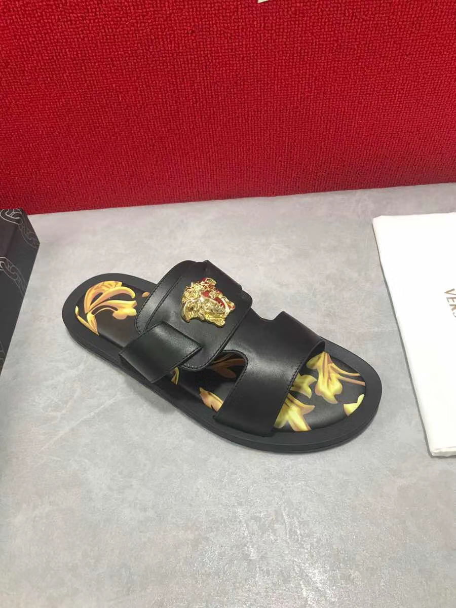 Dép Versace nam siêu cấp quai ngang hoạ tiết đen vàng DVS15