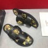 Dép Versace nam siêu cấp quai ngang hoạ tiết đen vàng DVS15