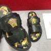 Dép Versace nam siêu cấp quai ngang hoạ tiết đen vàng DVS15