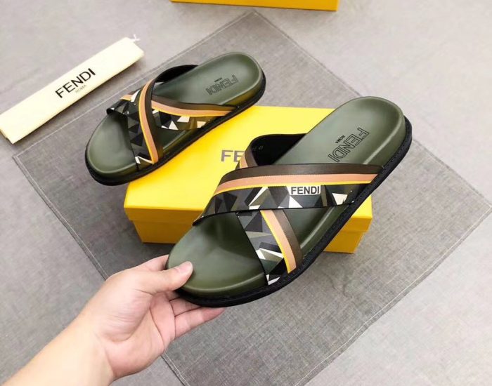 Dép Fendi nam like auth quai chéo xanh hoạ tiết mắt cáo trắng DFD09