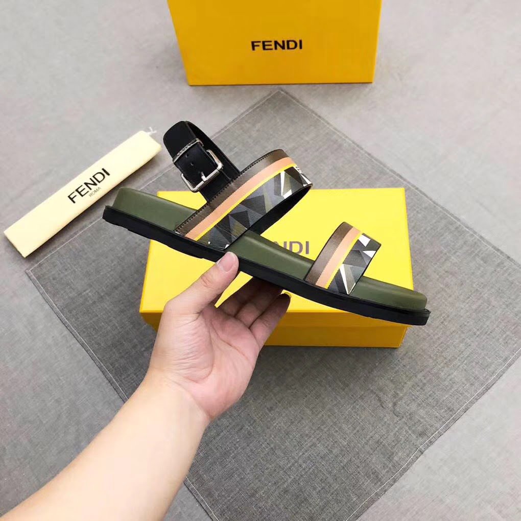 Dép Fendi nam like auth quai hậu xanh hoạ tiết mắt cáo trắng DFD10