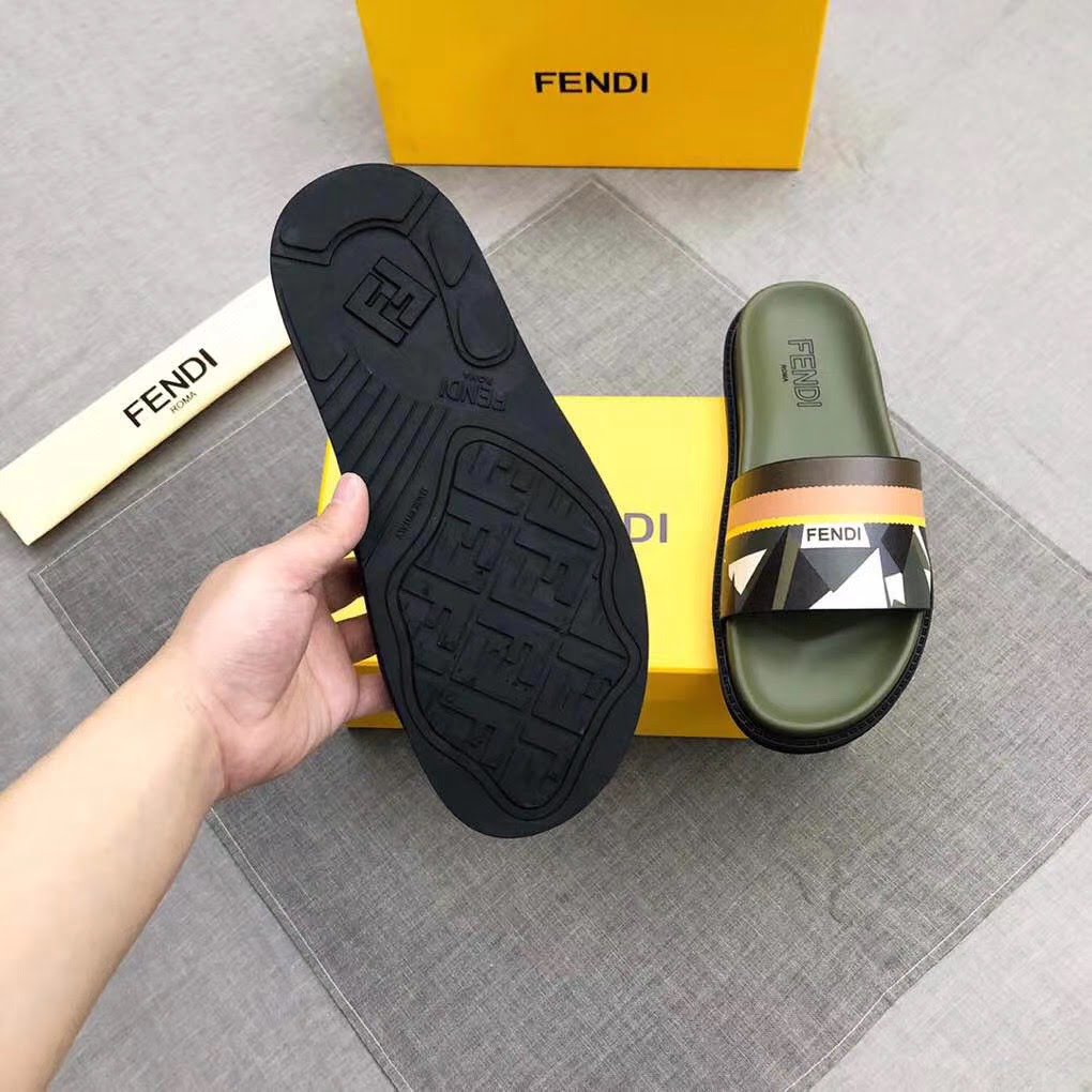 Dép Fendi nam siêu cấp quai ngang xanh hoạ tiết mắt cáo trắng DFD08