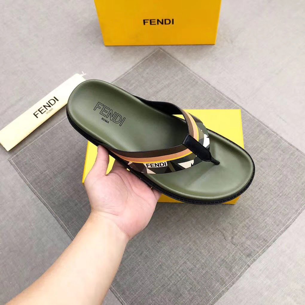 Dép Fendi nam siêu cấp xỏ ngón xanh hoạ tiết mắt cáo trắng DFD07