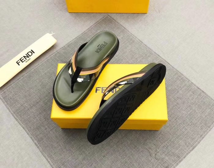 Dép Fendi nam siêu cấp xỏ ngón xanh hoạ tiết mắt cáo trắng DFD07