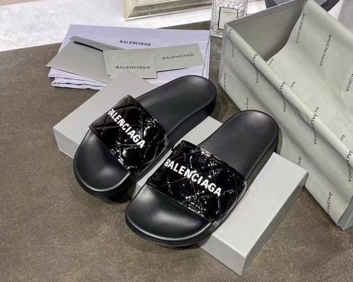 Dép Balenciaga nam siêu cấp màu đen bóng họa tiết chữ trắng DBL16