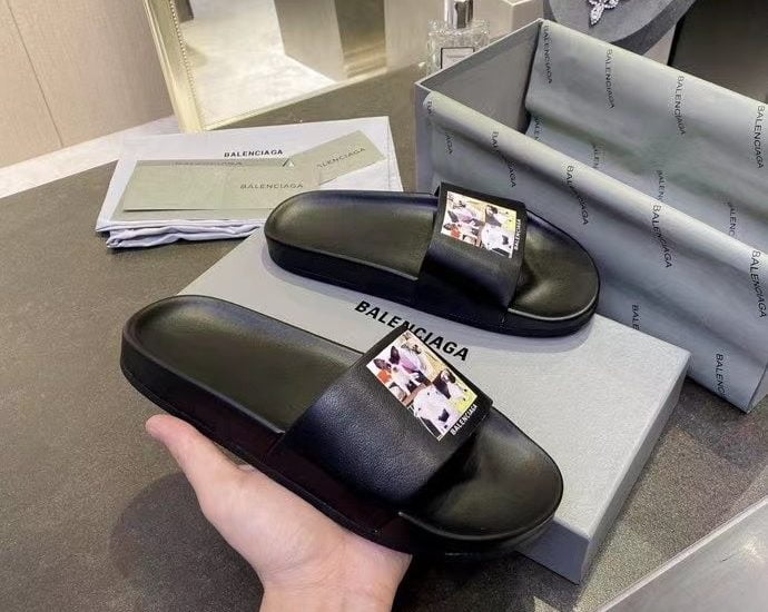 Dép Balenciaga nam siêu cấp màu đen họa tiết thú cưng DBL13