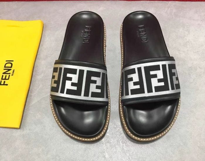 Dép Fendi nam siêu cấp quai ngang họa tiết logo quai bạc DFD17