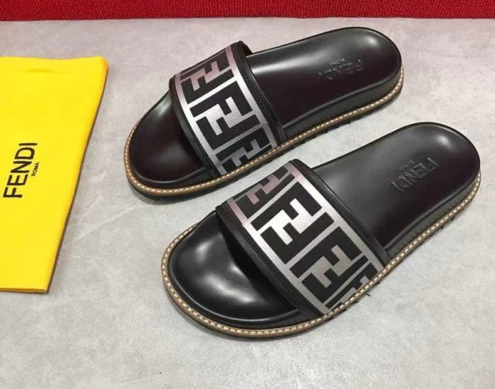 Dép Fendi nam siêu cấp quai ngang họa tiết logo quai bạc DFD17