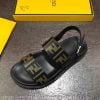 Dép nam Fendi siêu cấp sandal họa tiết logo màu vàng DFD22