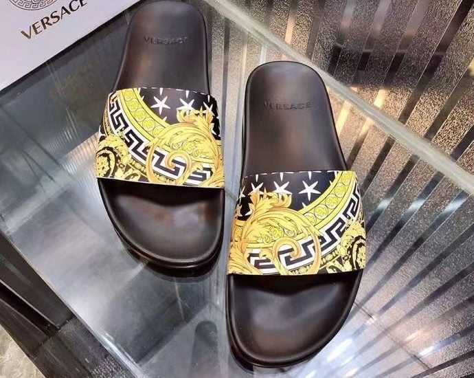 Dép nam Versace siêu cấp quai ngang hoạ tiết vàng đen DVS24