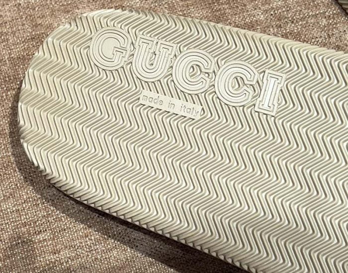 Dép Gucci Interlocking G Slide White