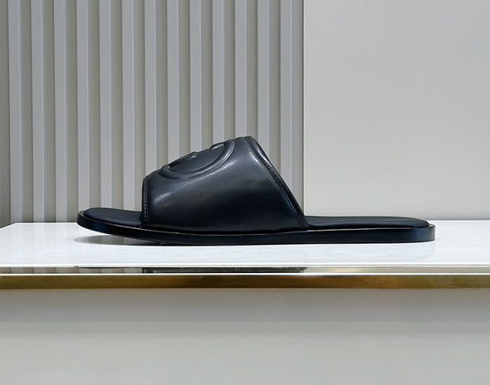 Dép Gucci nam quai ngang màu đen quai logo chữ