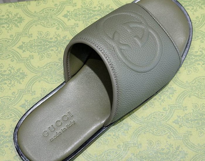 Dép Gucci nam quai ngang màu rêu quai logo chữ