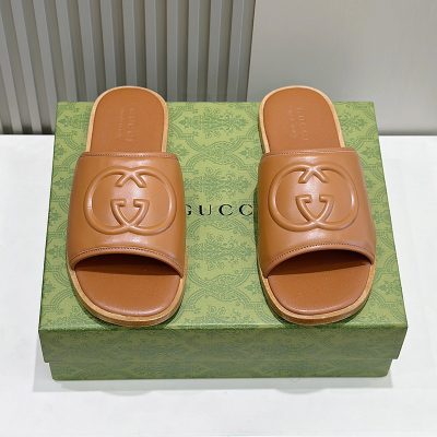 Dép Gucci nam quai ngang logo chữ màu nâu