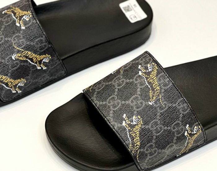 Dép Gucci Slide GG Supreme Tigers