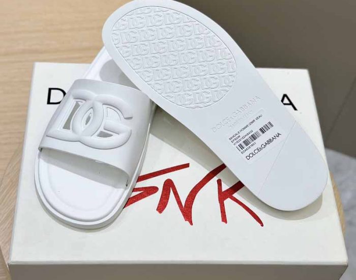 Dép nam Dolce Gabbana full trắng logo chìm