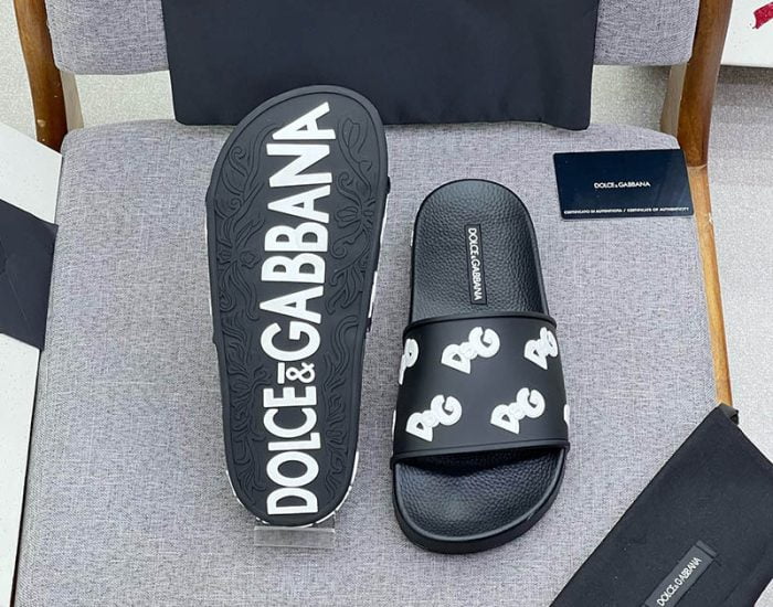 Dép nam Dolce Gabbana họa tiết logo chữ trắng