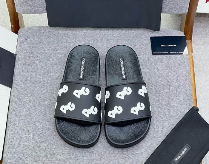 Dép nam Dolce Gabbana họa tiết logo chữ trắng