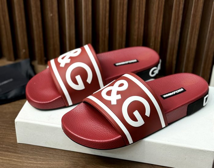 Dép nam Dolce Gabbana chữ logo trắng