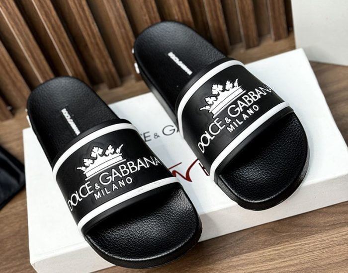 Dép nam Dolce Gabbana họa tiết vương miệng
