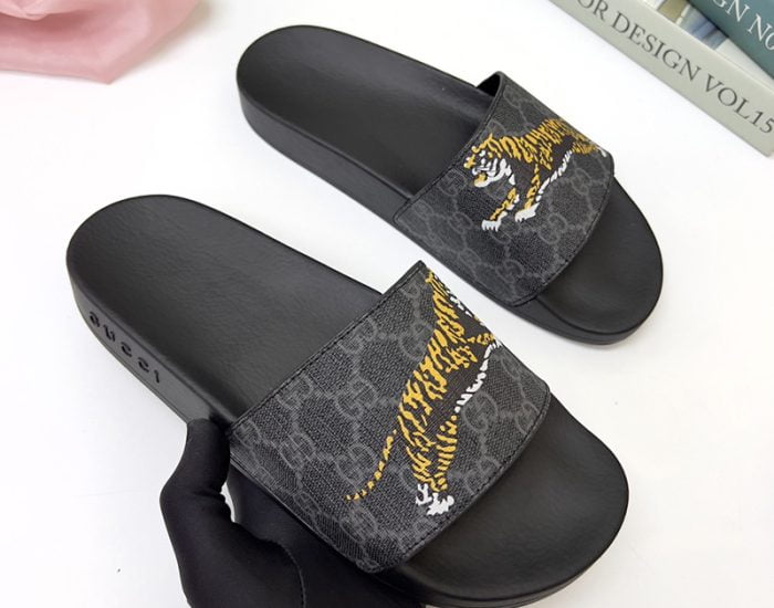 Dép nam Gucci họa tiết hổ