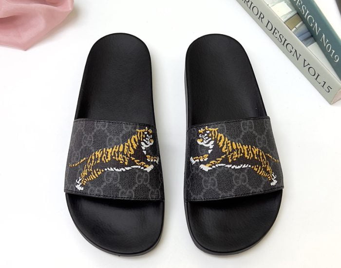 Dép nam Gucci họa tiết hổ