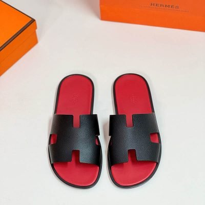 Dép nam Hermes lót màu đỏ quai đen da taiga Like Auth
