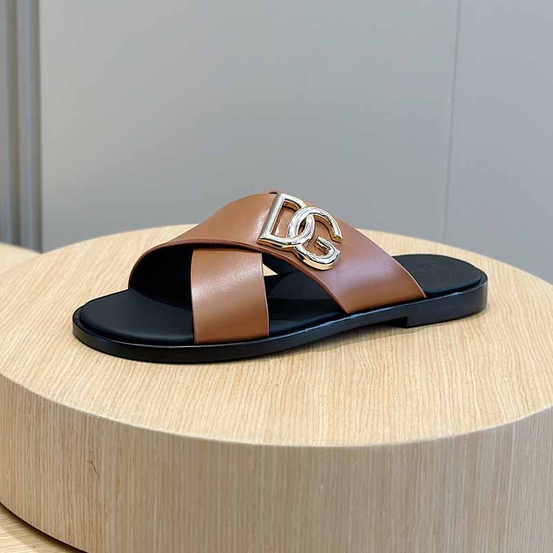 Dép quai chéo Dolce Gabbana màu nâu logo chữ Like Auth