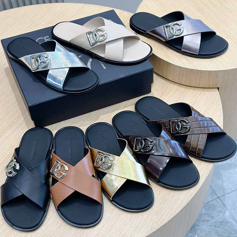 Dép quai chéo Dolce Gabbana màu nâu logo chữ Like Auth