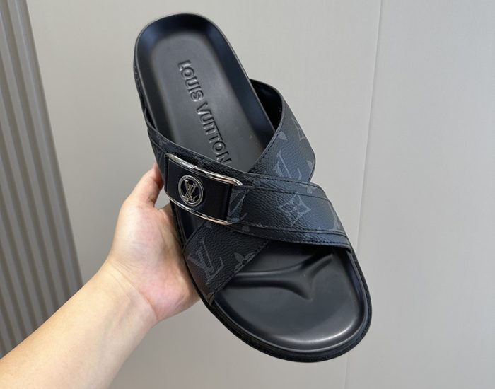 Dép quai chéo LV siêu cấp hoa Monogram phối logo