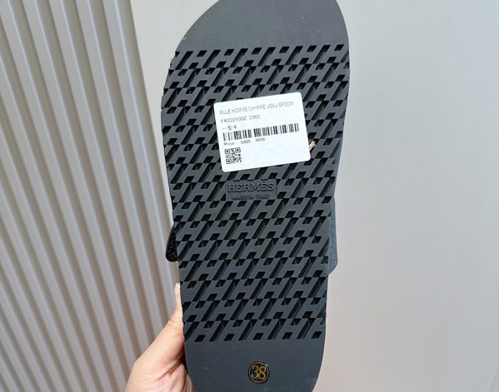 Dép quai hậu Hermes da taiga màu đen Like Auth