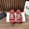 Dép quai ngang Dolce Gabbana màu đỏ họa tiết vương miệng