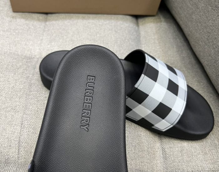 Dép Burberry Check Print Slides White Dark Blue Like Auth