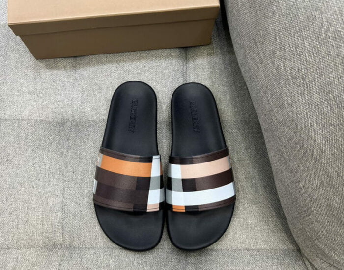 Dép nam Burberry Logo Furley Rubber Brown Like Auth