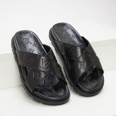 Dép quai chéo Louis Vuitton họa tiết hoa Monogram màu đen