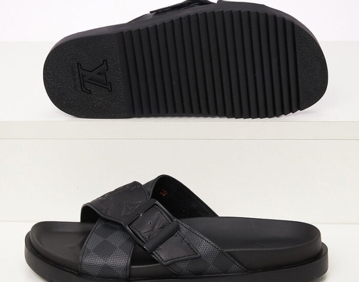 Dép quai chéo Louis Vuitton màu đen họa tiết khóa cài