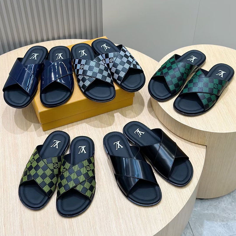 Dép quai chéo Louis Vuitton da bóng màu đen Like Auth