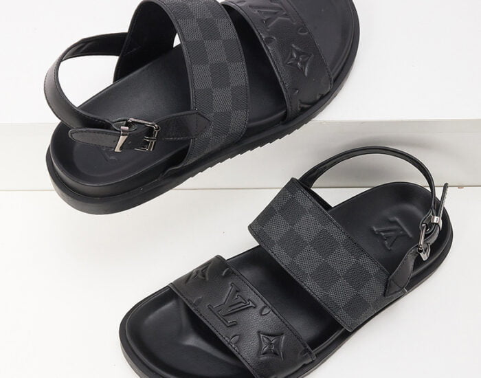 Dép quai hậu Louis Vuitton caro màu xám họa tiết Monogram